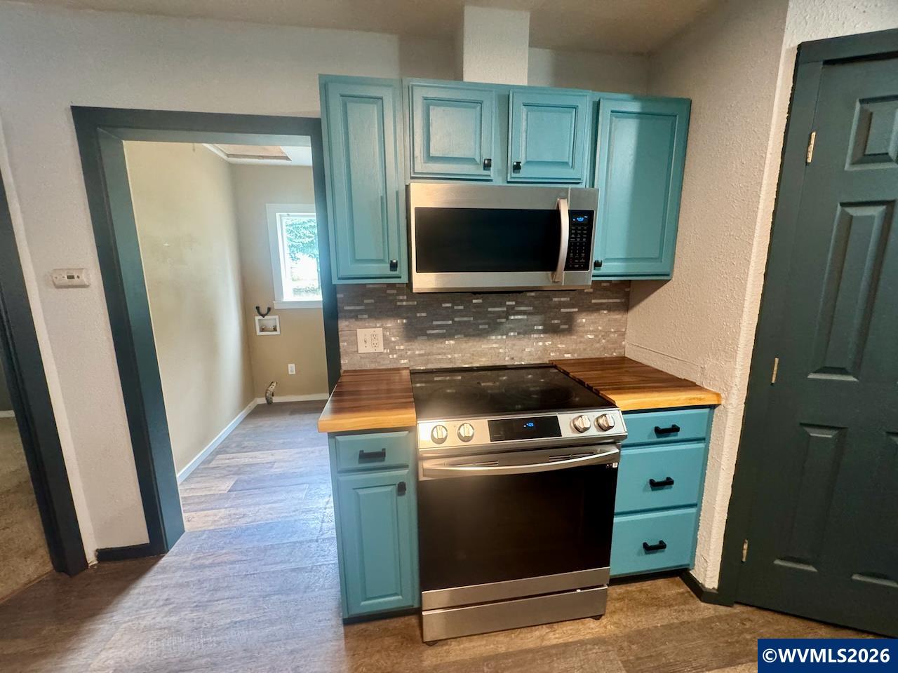 1551 Southwest Ellis Street Dallas, OR 97338 - Photo 8 of 21