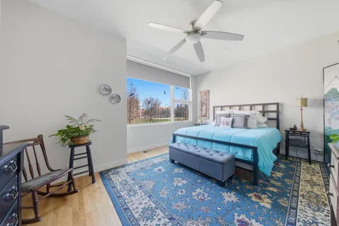 $940,000 | 437 West Hobbie Street, Chicago, IL 60610