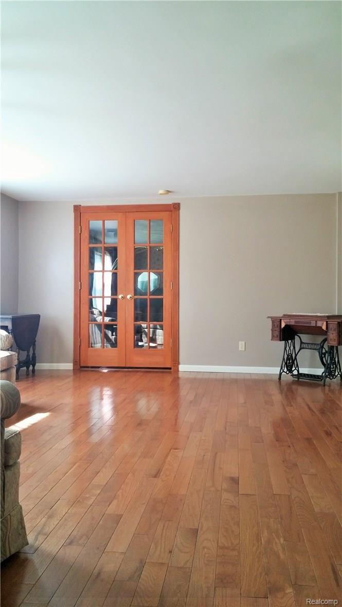 64120 Wolcott Road Ray, MI 48096 - Photo 14 of 42 20150905_153059.jpg