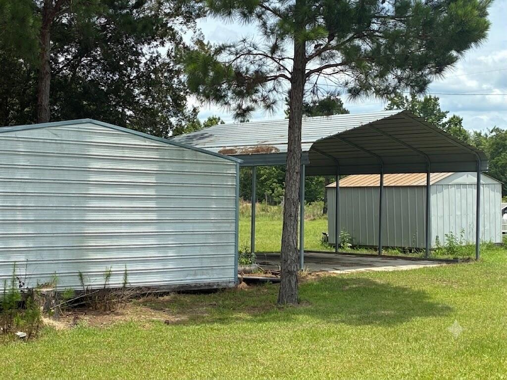 281 South Suttles Road DeFuniak Springs, FL 32433 - Photo 9 of 15 Shop/carport