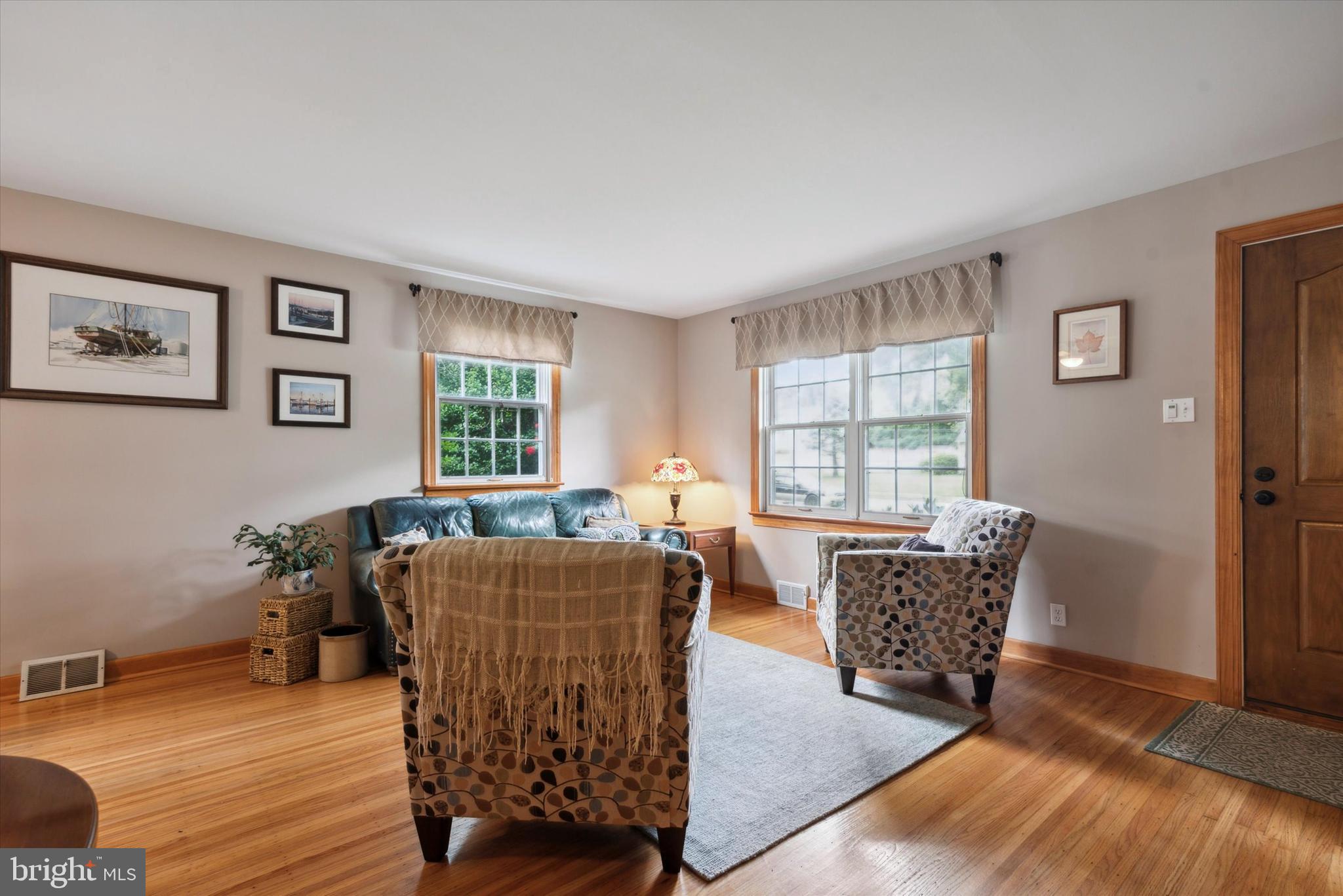 213 Penn Oak Road Flourtown, PA 19031 - Photo 3 of 30