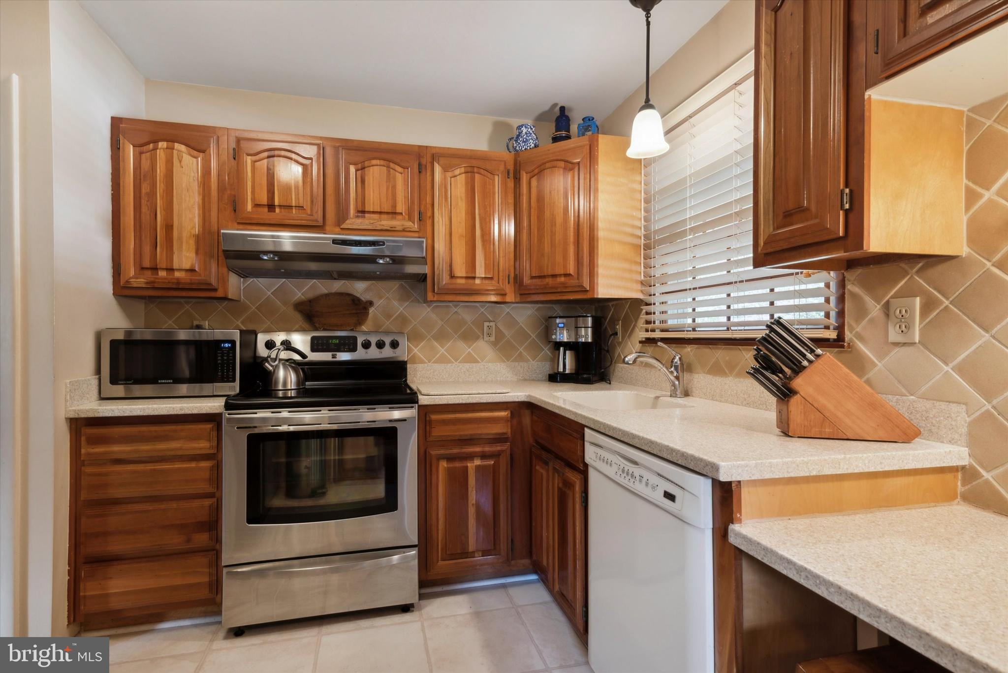 213 Penn Oak Road Flourtown, PA 19031 - Photo 6 of 30