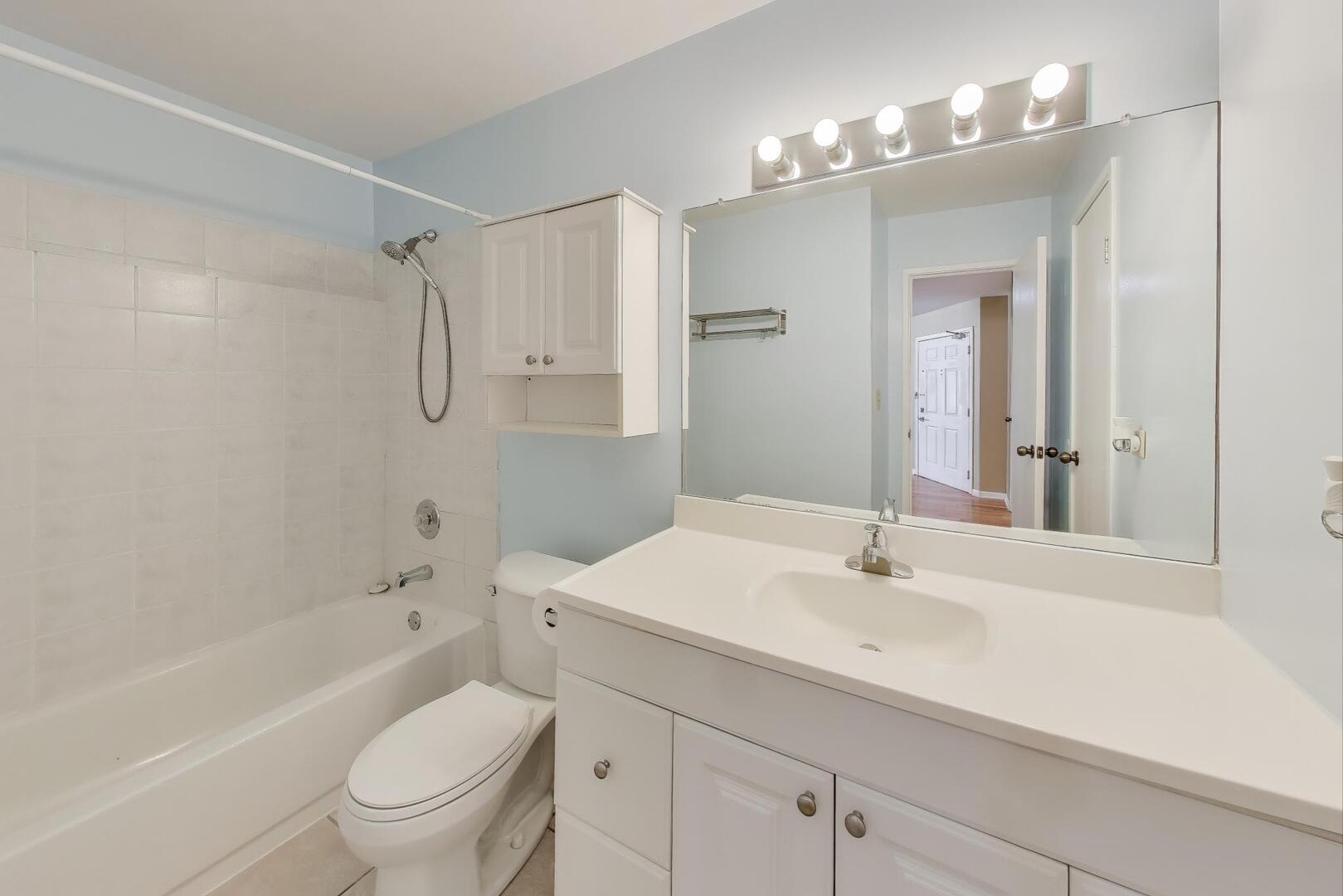 1345 East Wyndham Circle, Unit 103 Palatine, IL 60074 - Photo 16 of 24