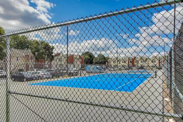 $2,050 | 1345 East Wyndham Circle, Unit 103, Palatine, IL 60074