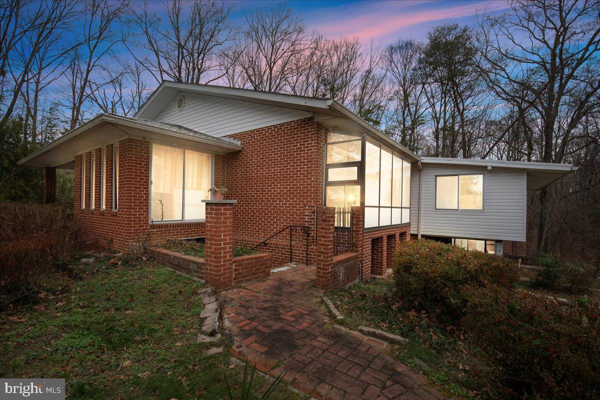 4068 Hanson Road White Plains, MD 20695 - Photo 5 of 48