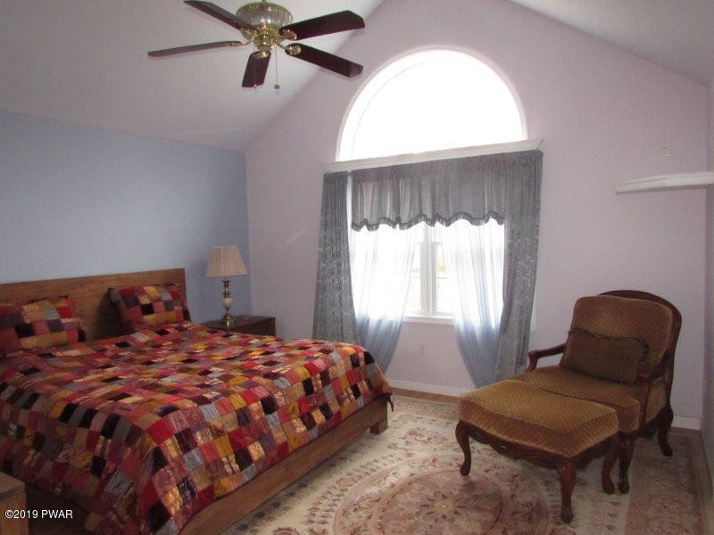 334 Maple Ridge Drive Hawley, PA 18428 - Photo 28 of 72 29 Master Suite