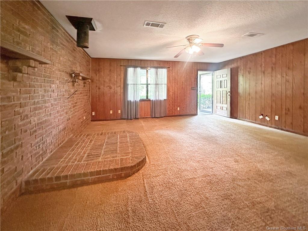 163 Anacoco Street Anacoco, LA 71403 - Photo 4 of 52