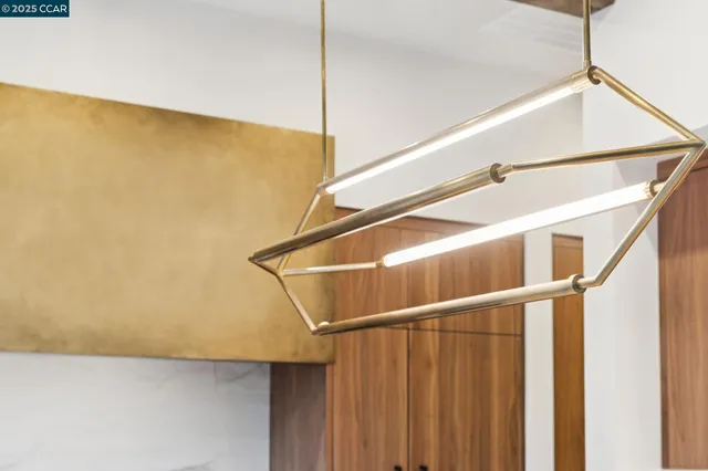 $2,000,000 | 3647 Happy Valley Road, Lafayette, CA 94549