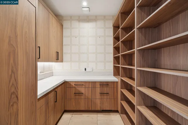 $2,000,000 | 3647 Happy Valley Road, Lafayette, CA 94549