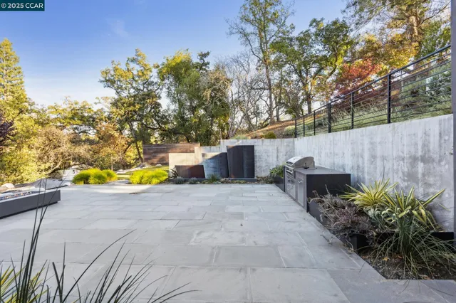 $2,000,000 | 3647 Happy Valley Road, Lafayette, CA 94549