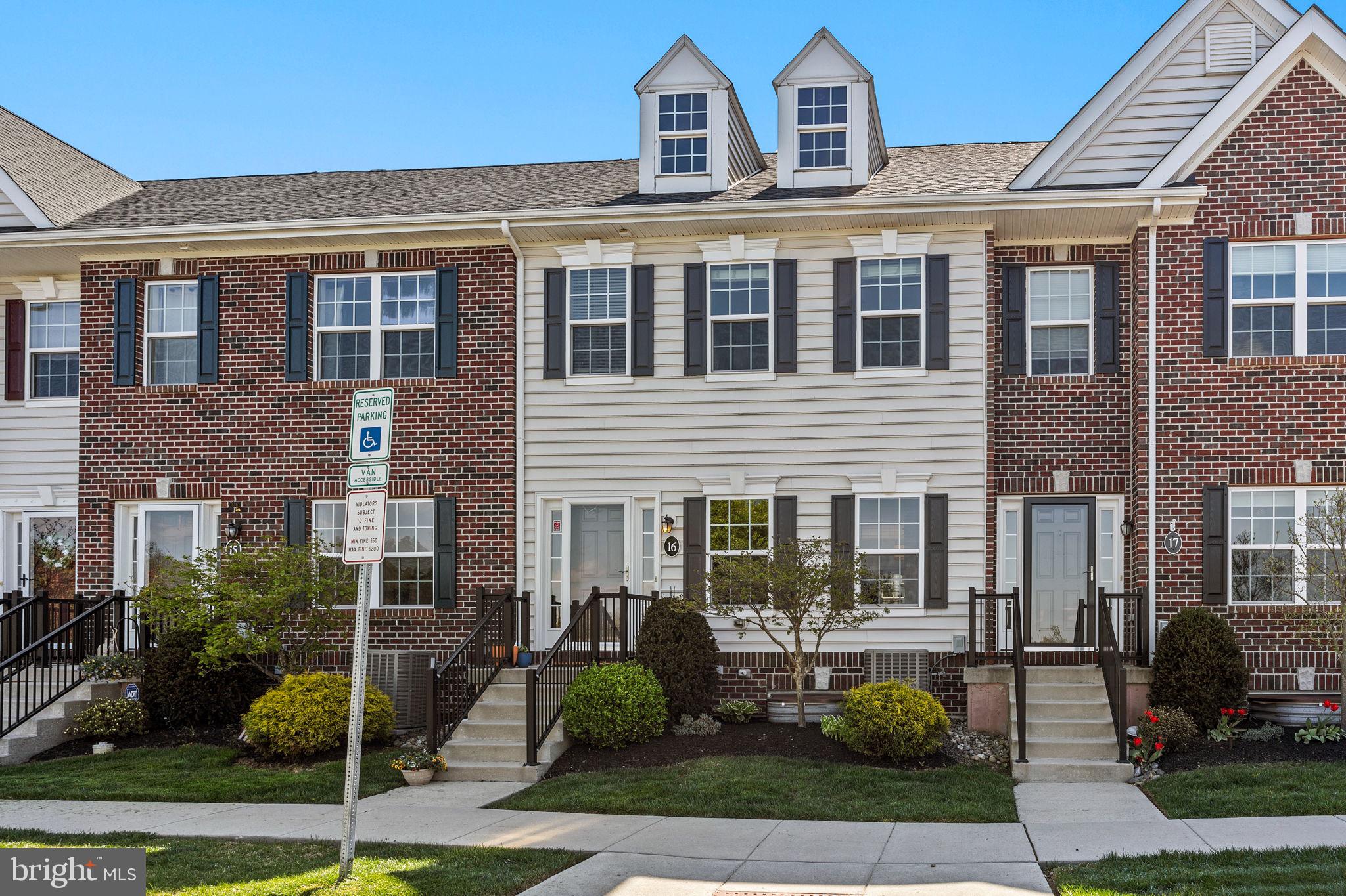 3951 Cephas Child Road, Unit 16 Doylestown, PA 18902 - Photo 4 of 37 Gallery Image 4