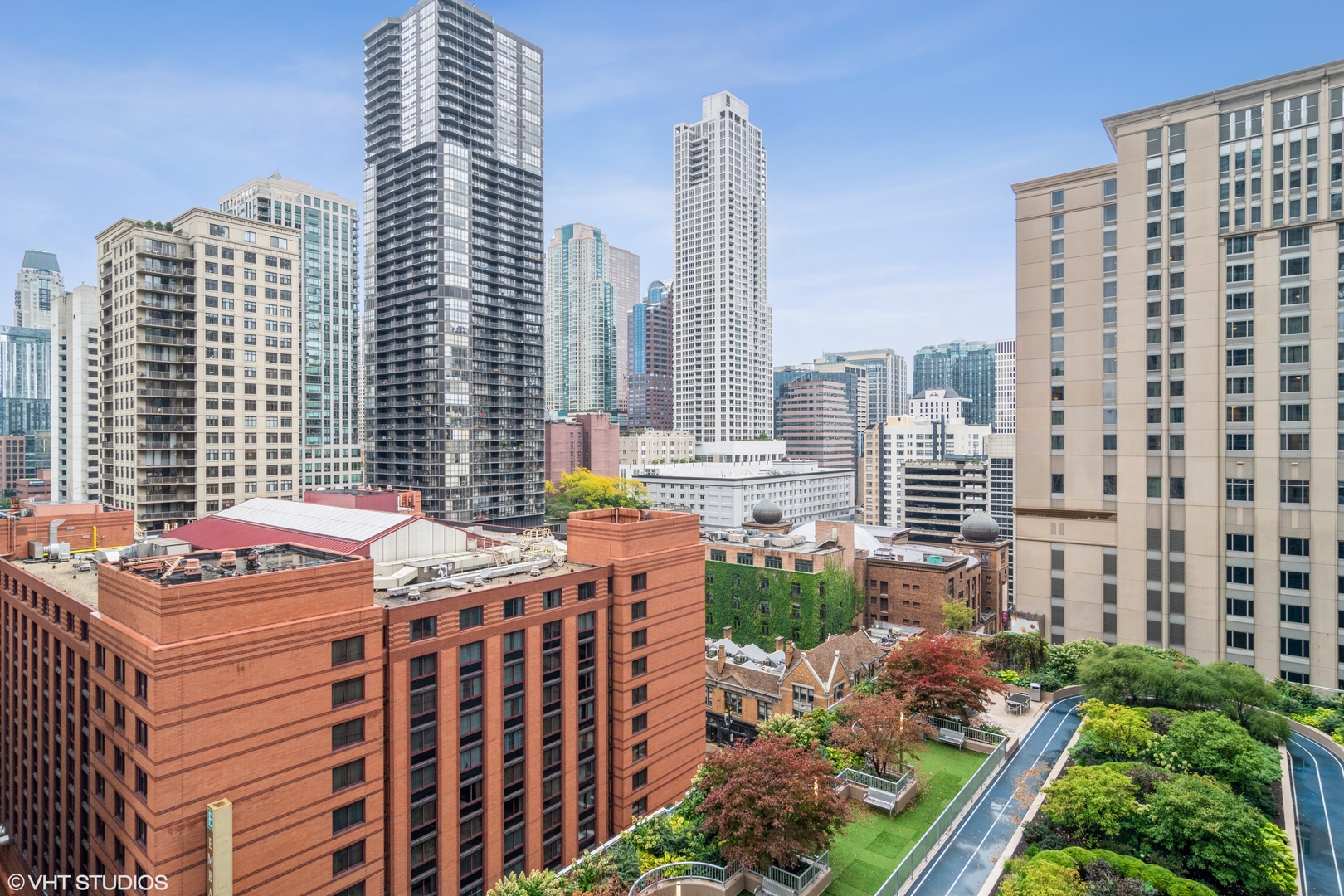 545 North Dearborn Street, Unit 1506 Chicago, IL 60654 - Photo 11 of 15 a picture of city view