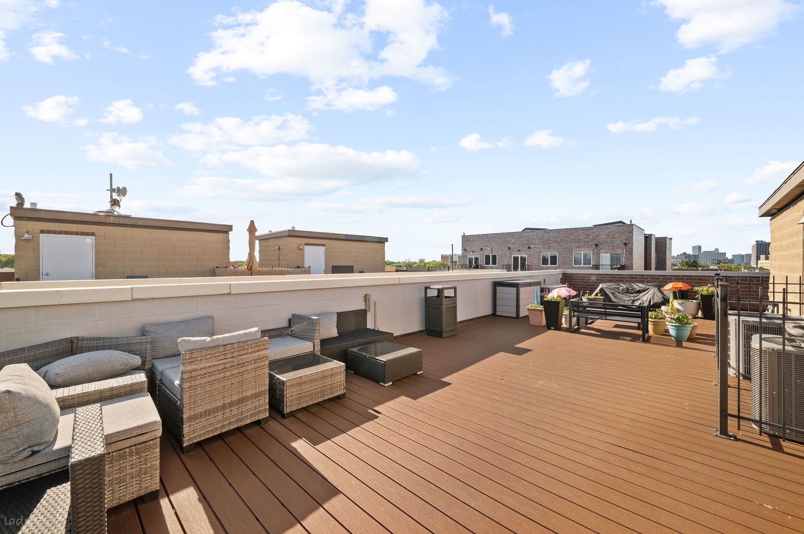 924 West Dakin Street, Unit 4 Chicago, IL 60613 - Photo 26 of 30