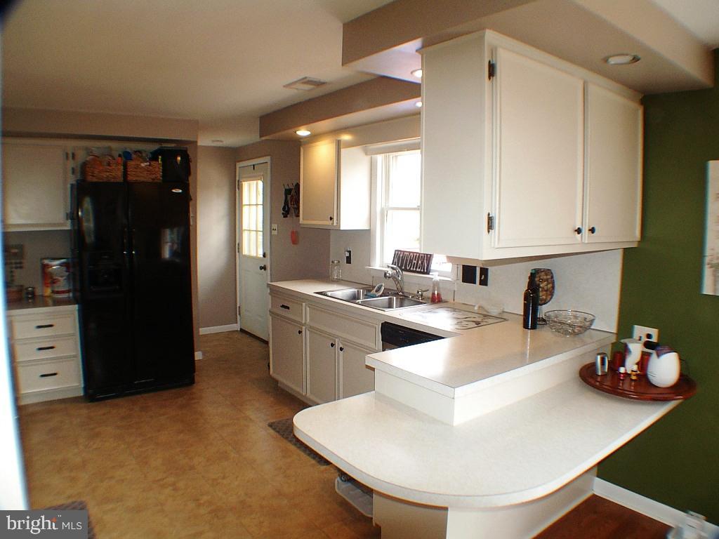 514 Russell Road Berryville, VA 22611 - Photo 20 of 60 Kitchen from Dining Room