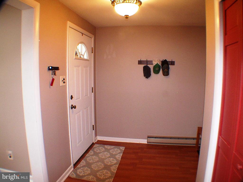 514 Russell Road Berryville, VA 22611 - Photo 33 of 60 Entry Way