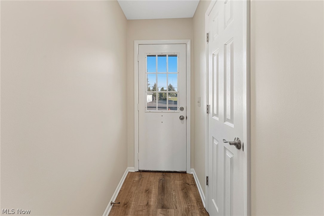 13011 West Lake Road Vermilion, OH 44089 - Photo 6 of 29 Front Door