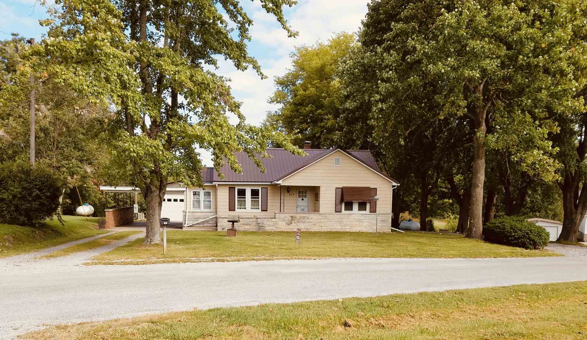 215 Casper Church Road Anna, IL 62906 - Photo 1 of 16 Gallery Image 1