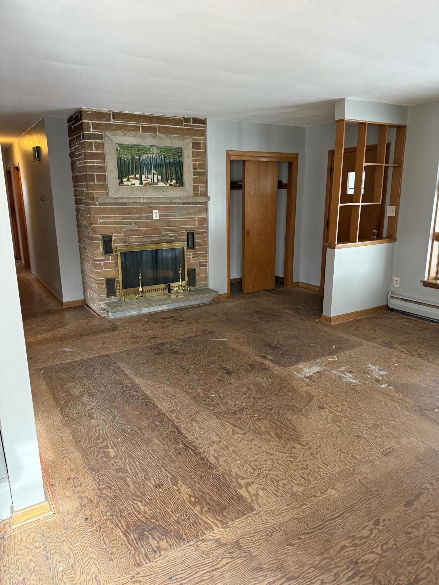 4411 South 68th Street Milwaukee, WI 53220 - Photo 2 of 34 IMG_6102