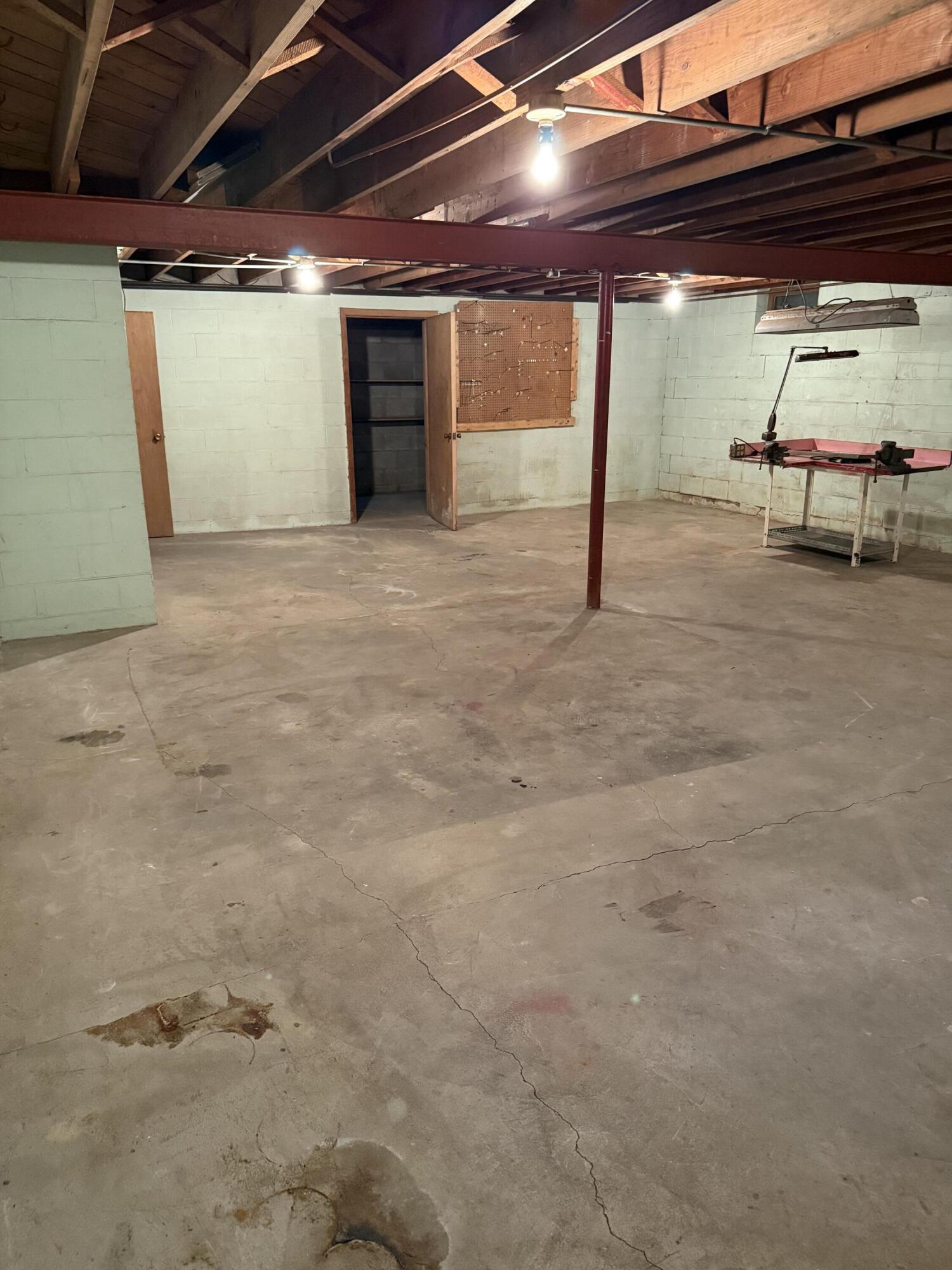 4411 South 68th Street Milwaukee, WI 53220 - Photo 23 of 34 IMG_6110