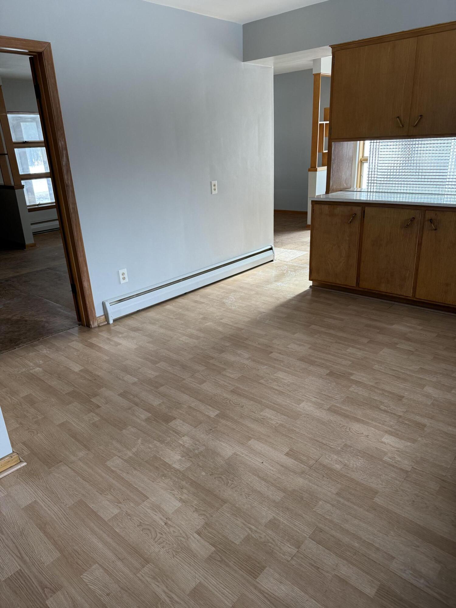 4411 South 68th Street Milwaukee, WI 53220 - Photo 7 of 34 IMG_6095