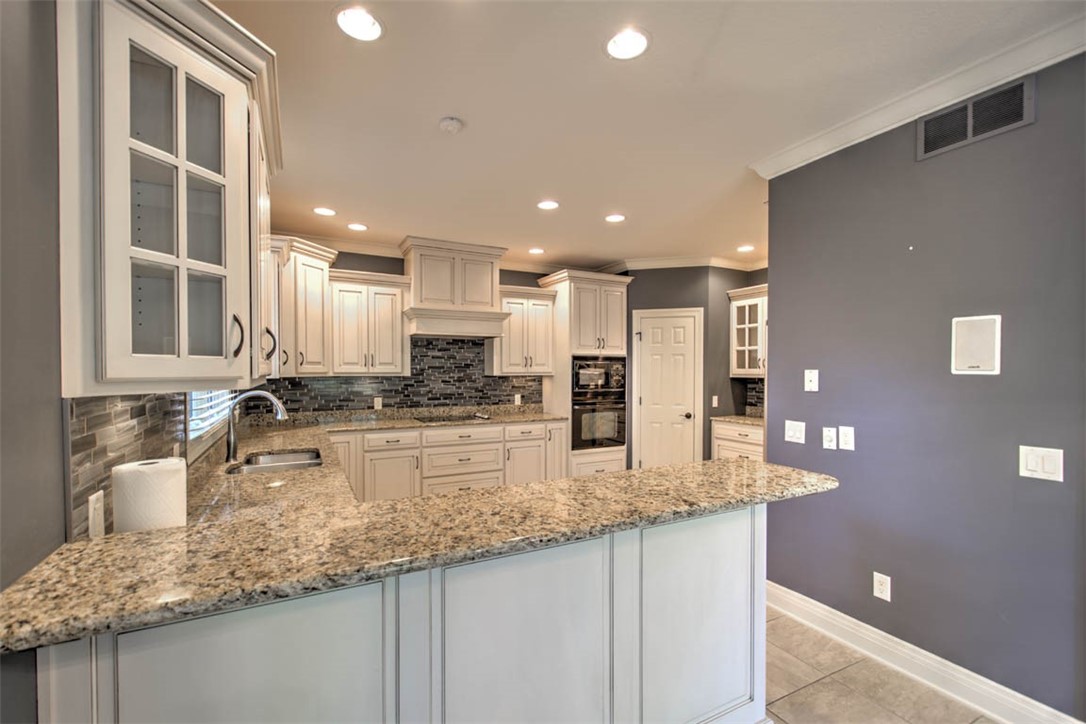 35 Lake Pointe Decatur, IL 62521 - Photo 17 of 46