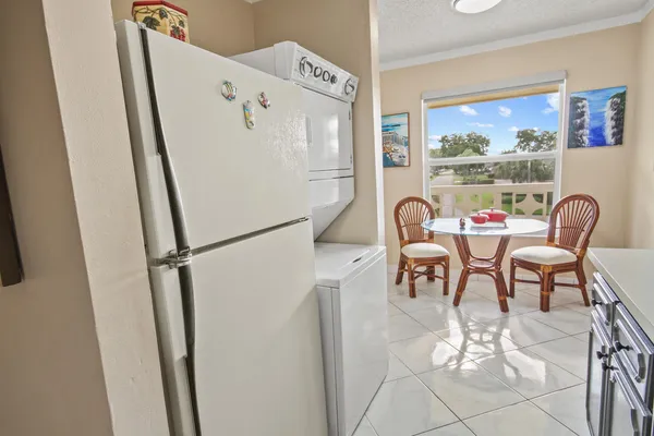 $2,800 | 1001 Flame Vine Avenue, Unit 202, Delray Beach, FL 33445