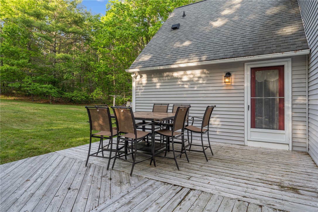 6025 Flat River Road Coventry, RI 02827 - Photo 12 of 36