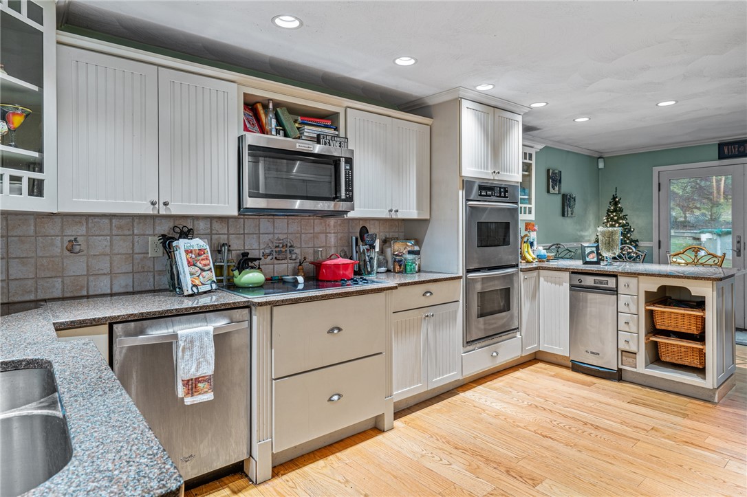 6025 Flat River Road Coventry, RI 02827 - Photo 23 of 36