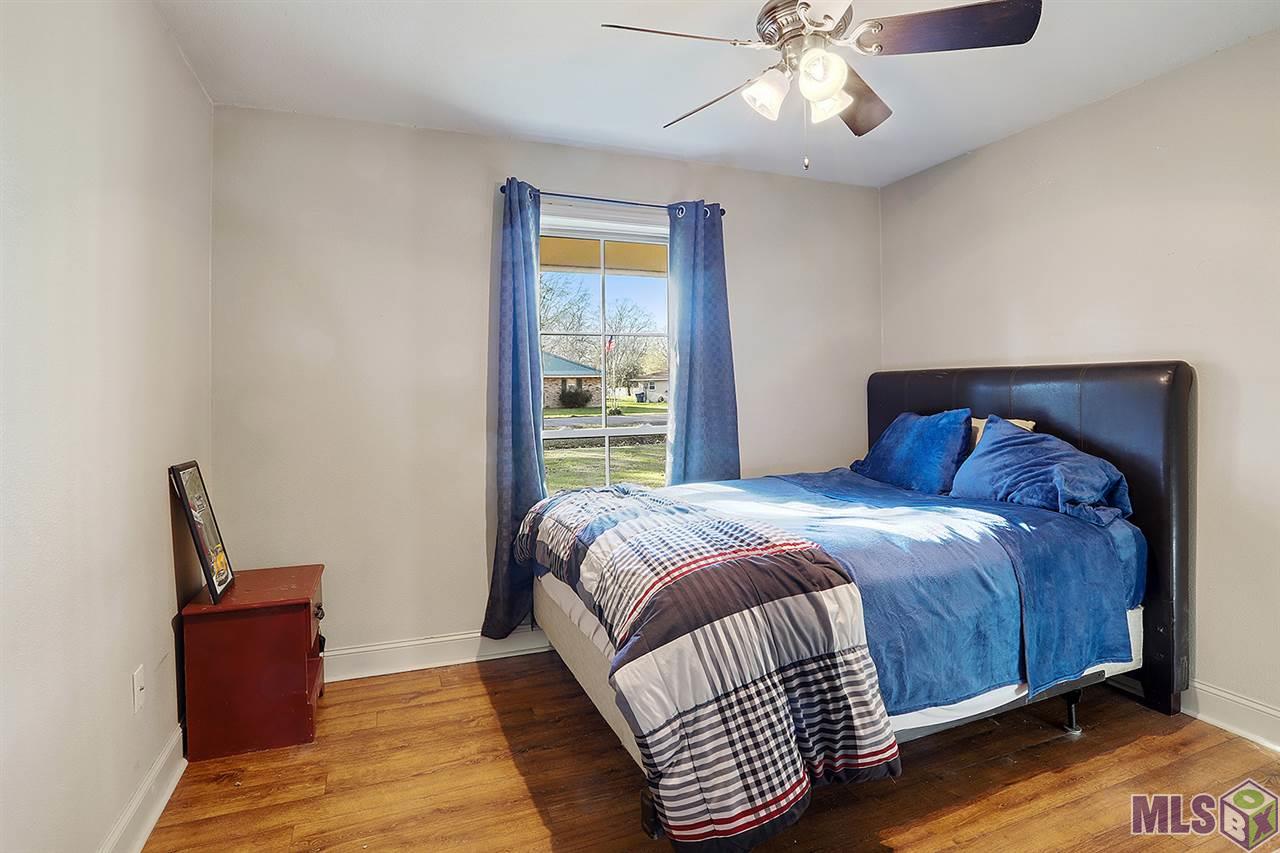 10490 Buxton Road St. Amant, LA 70774 - Photo 11 of 16 Gallery Image 11