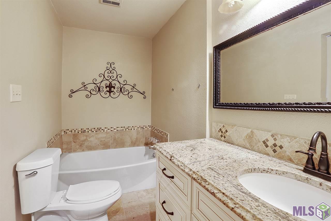 10490 Buxton Road St. Amant, LA 70774 - Photo 9 of 16 Gallery Image 9