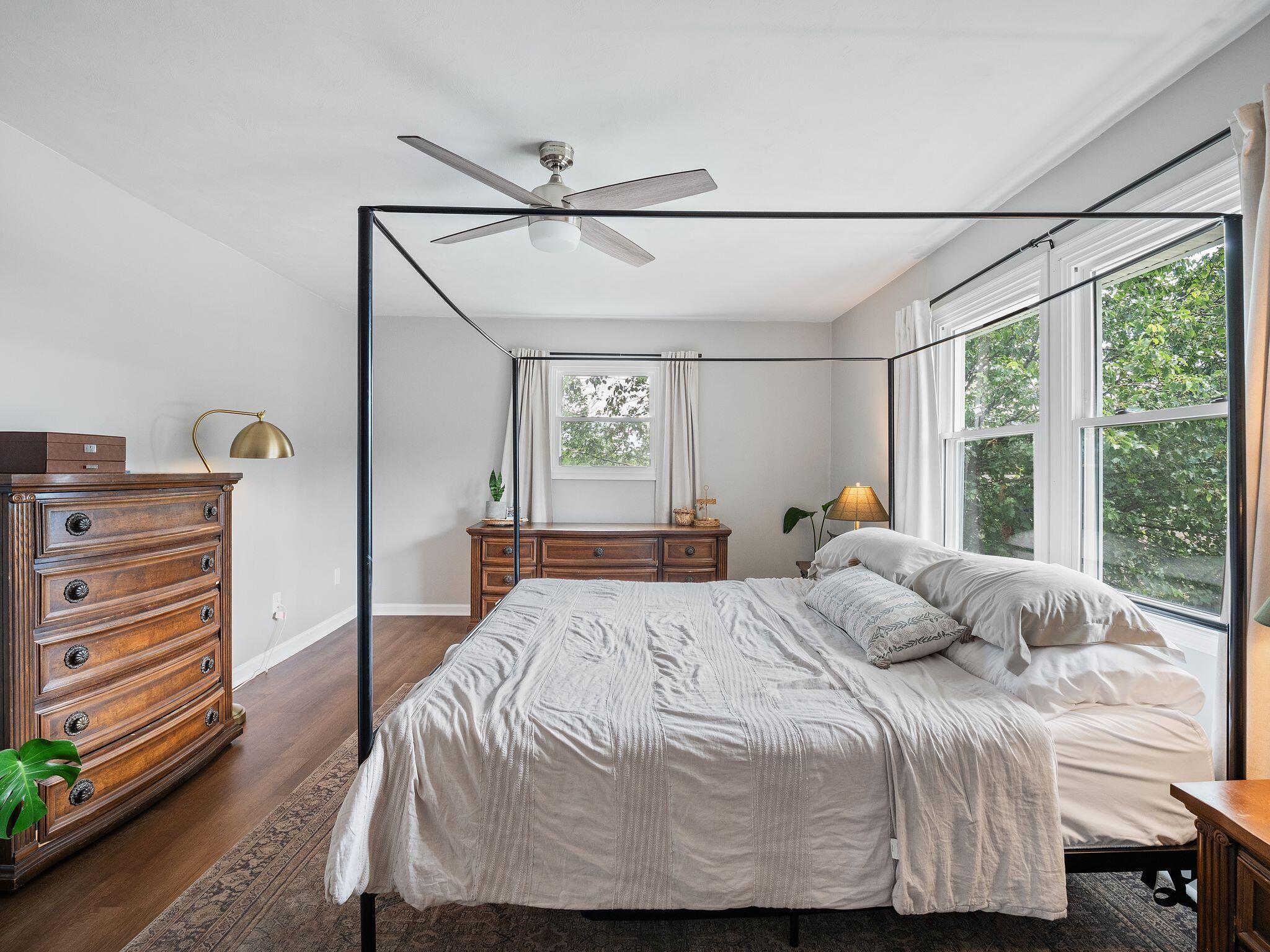 1701 Glendon Road Salem, VA 24153 - Photo 25 of 43 a bedroom with a bed and a window