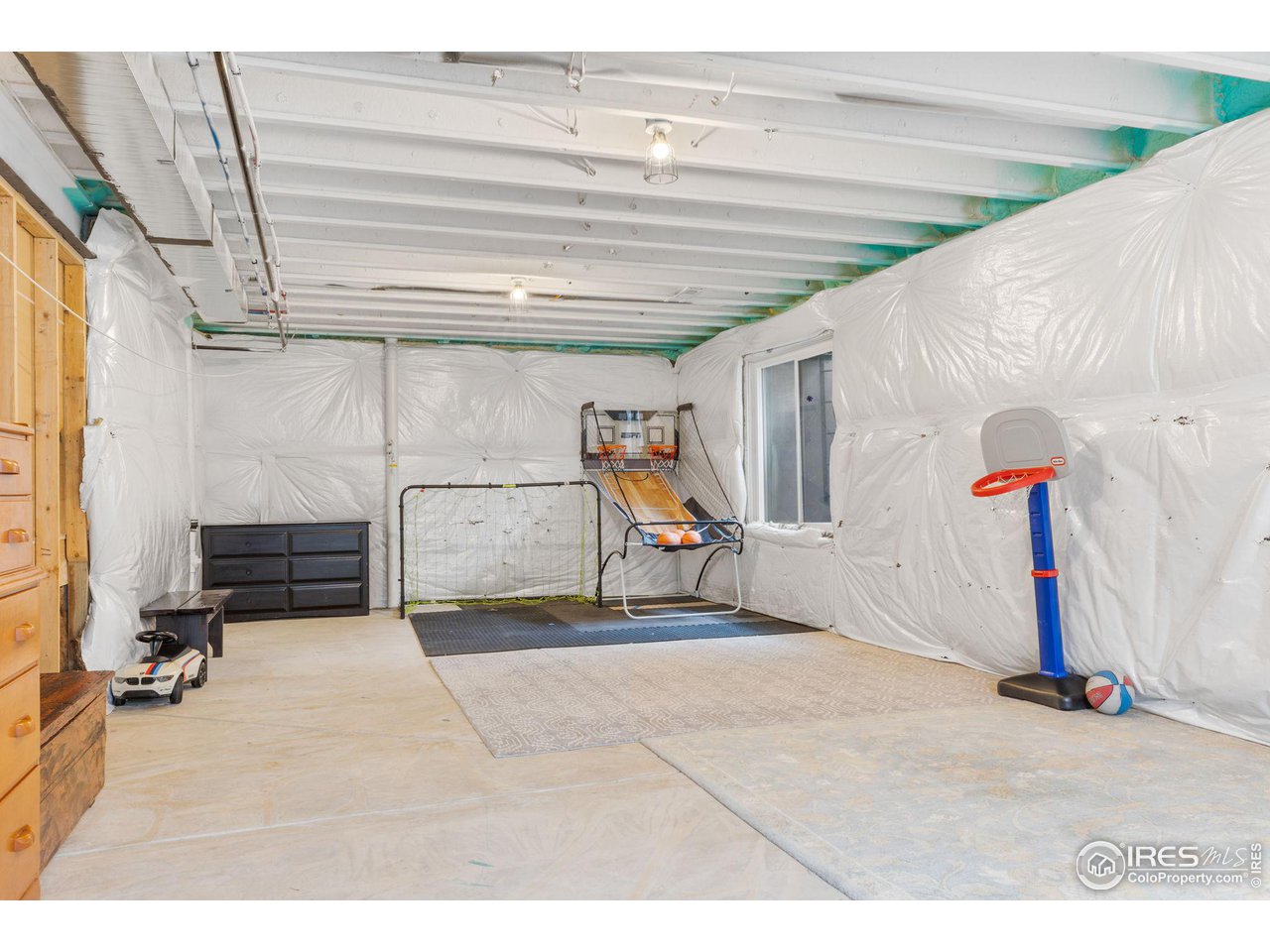 803 Old Wagon Trail Circle Lafayette, CO 80026 - Photo 22 of 30 a view of a garage