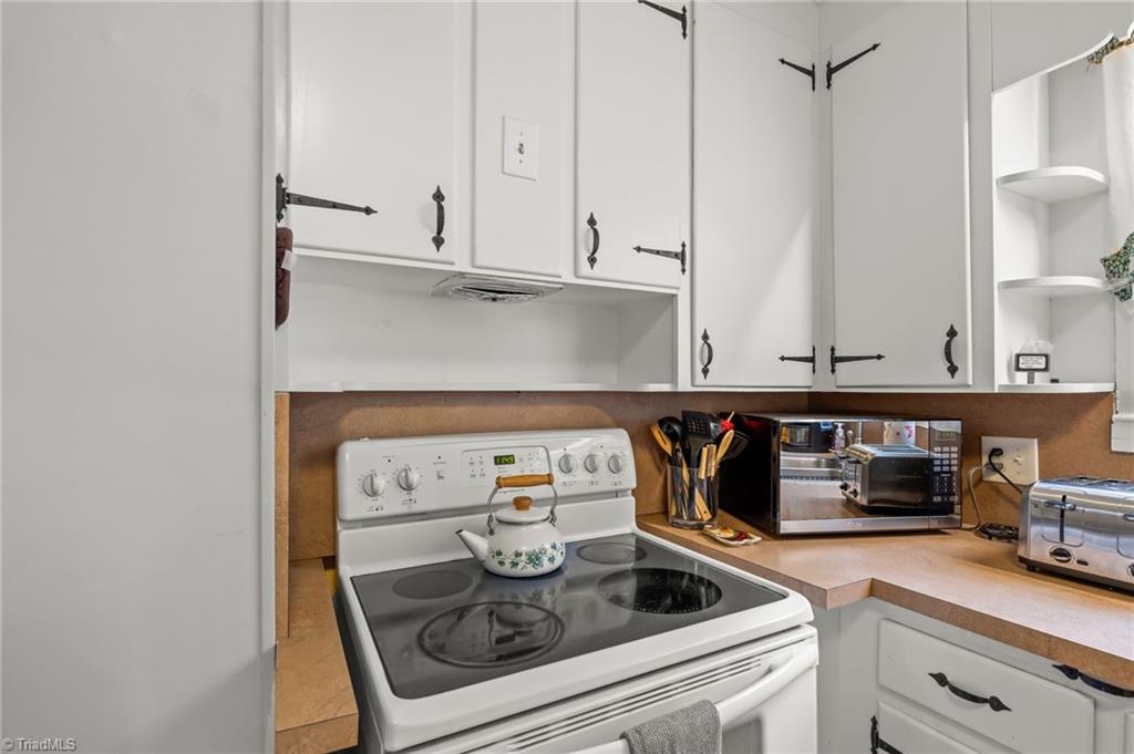 606 Cedar Street Eden, NC 27288 - Photo 12 of 38