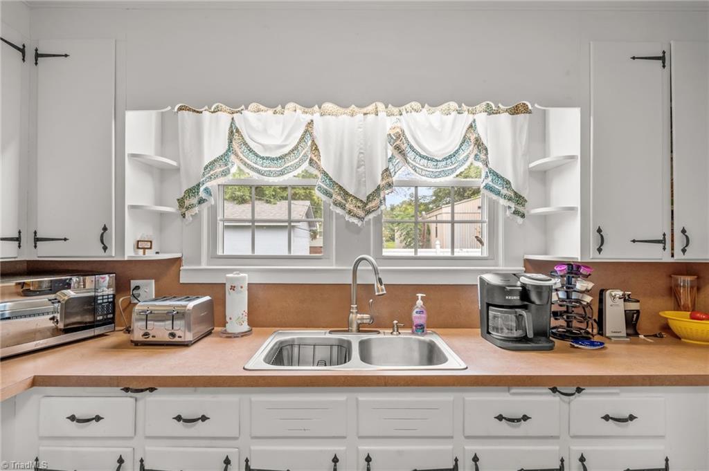 606 Cedar Street Eden, NC 27288 - Photo 13 of 38