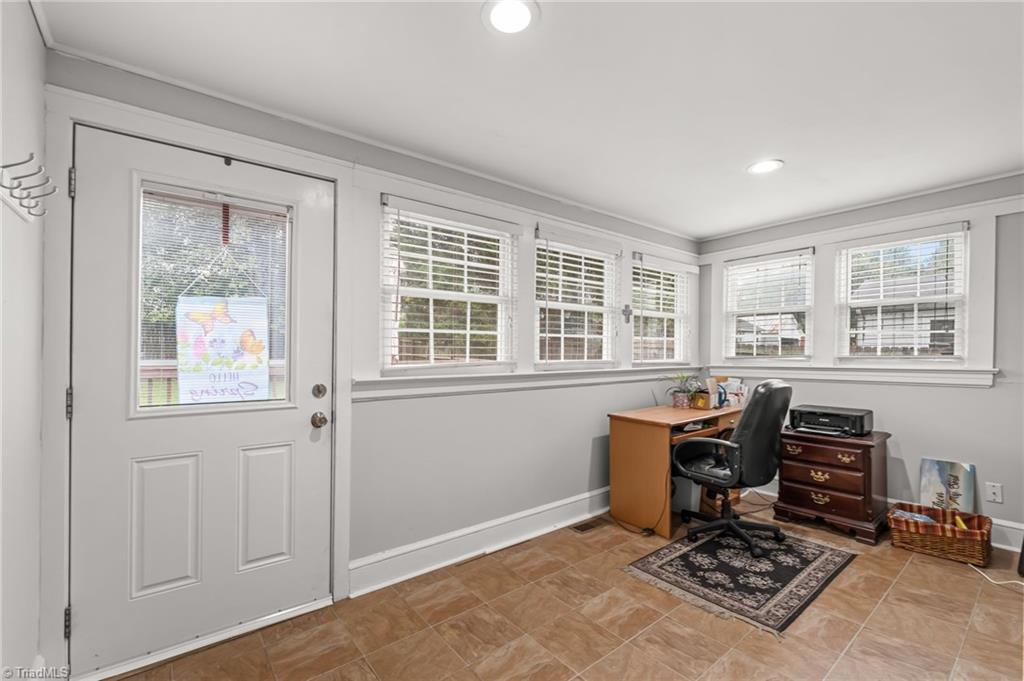 606 Cedar Street Eden, NC 27288 - Photo 15 of 38