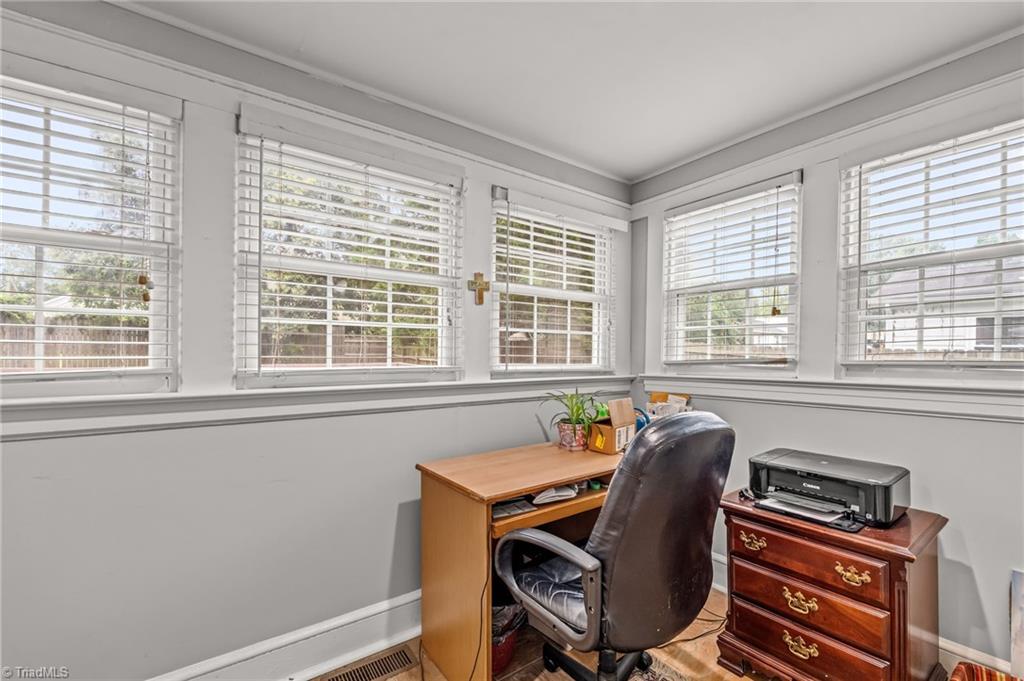 606 Cedar Street Eden, NC 27288 - Photo 16 of 38