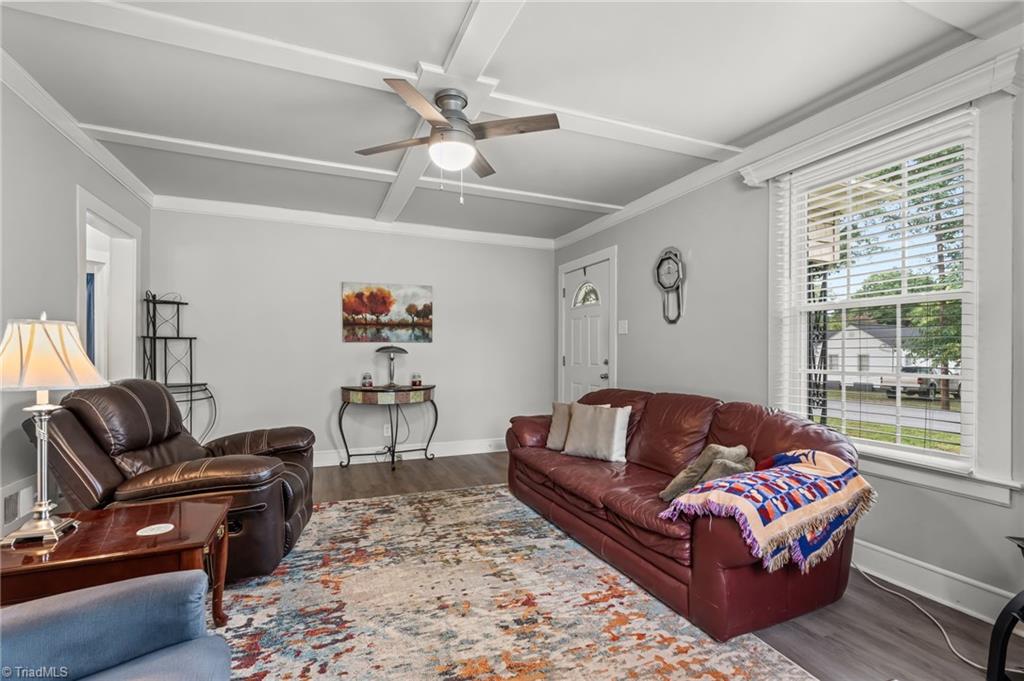 606 Cedar Street Eden, NC 27288 - Photo 9 of 38