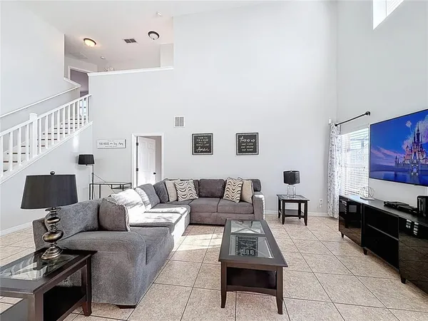 $3,300 | 217 Sevilla Avenue, Davenport, FL 33897
