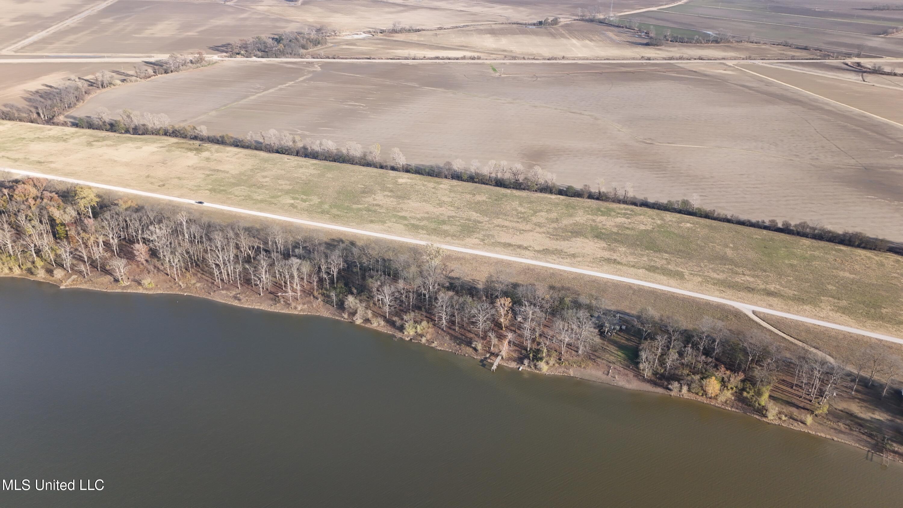 72 Loyd Road Beulah, MS 38726 - Photo 11 of 27 DJI_20251211160851_0146_D