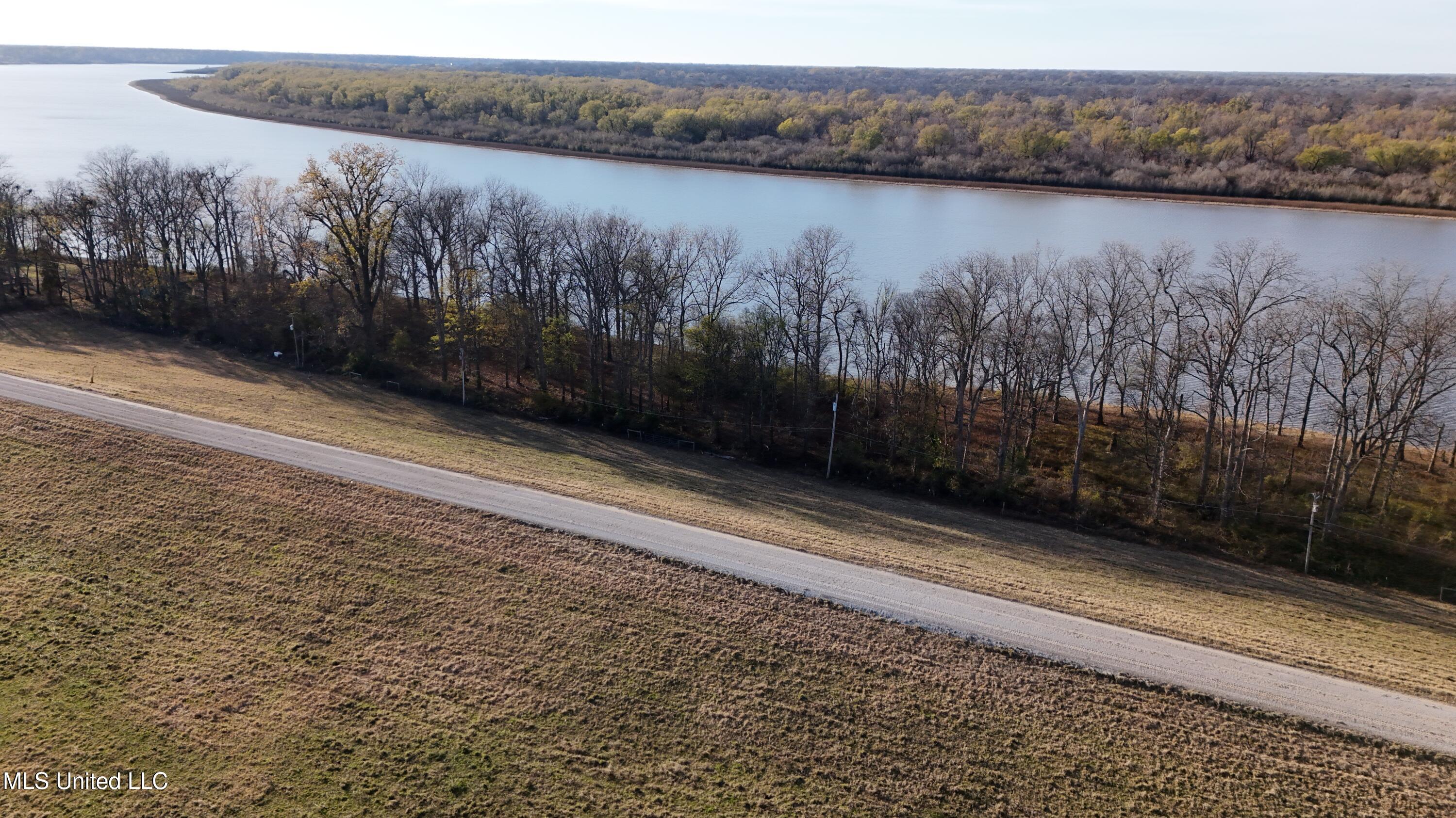 72 Loyd Road Beulah, MS 38726 - Photo 15 of 27 DJI_20251211161224_0150_D