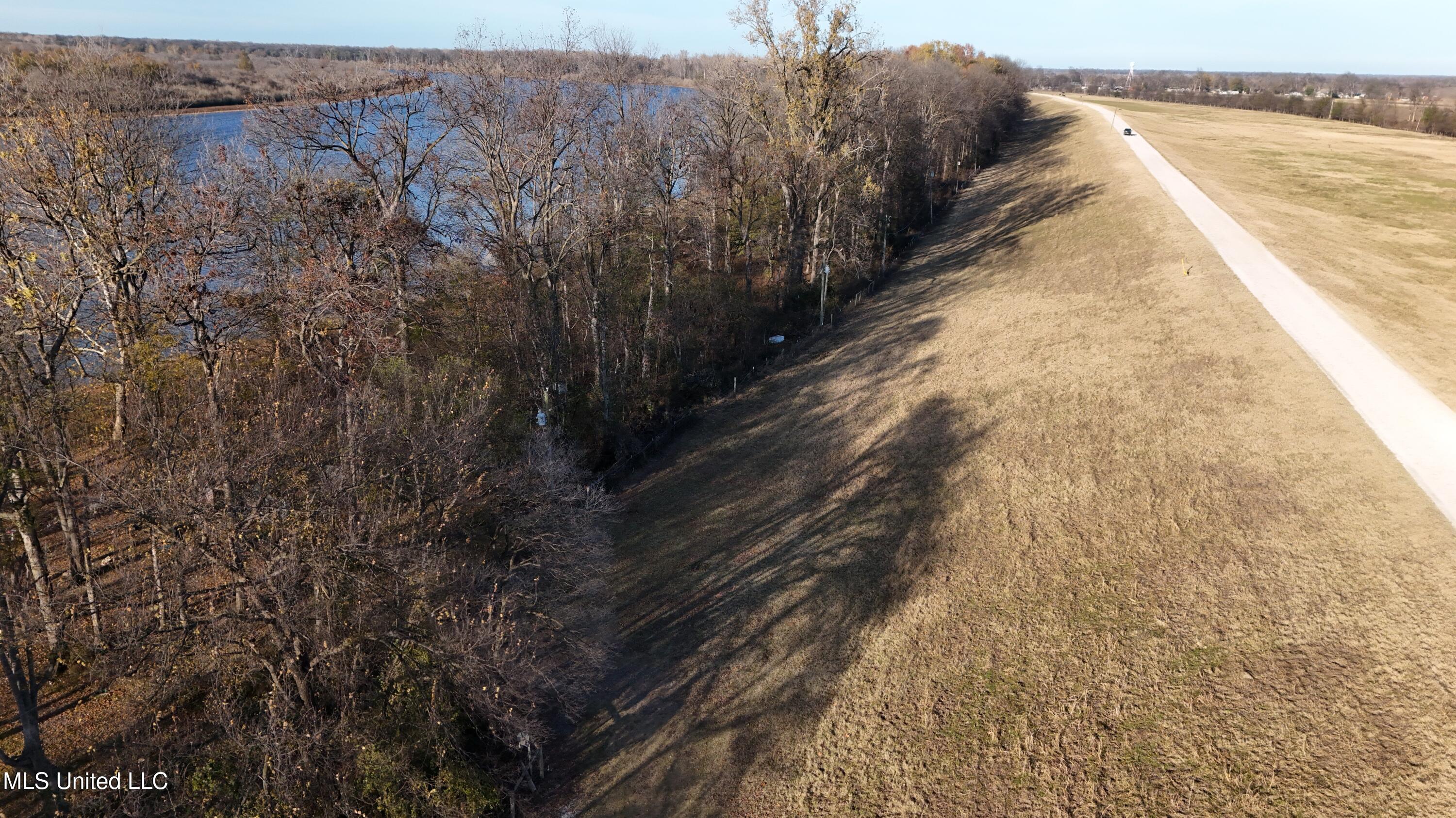 72 Loyd Road Beulah, MS 38726 - Photo 19 of 27 DJI_20251211161310_0154_D