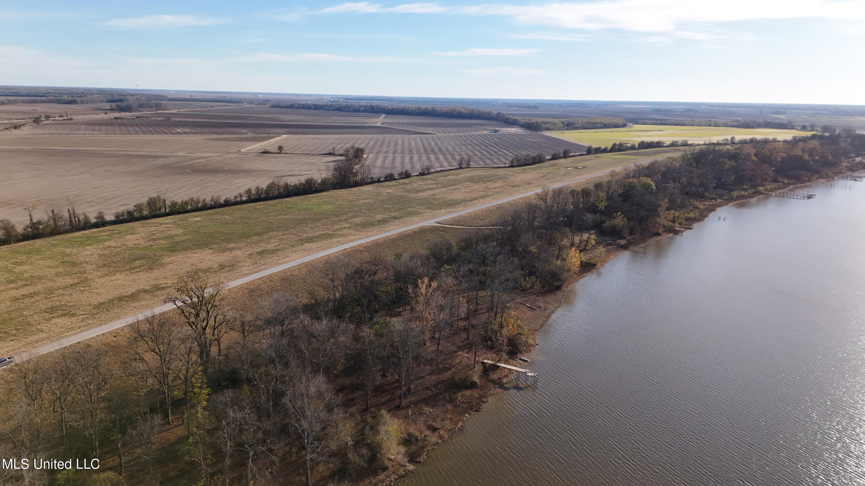 72 Loyd Road Beulah, MS 38726 - Photo 5 of 27 DJI_20251211160631_0140_D