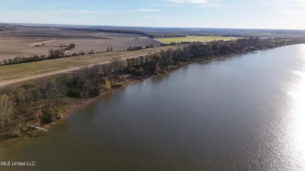 $30,000 | 72 Loyd Road, Beulah, MS 38726