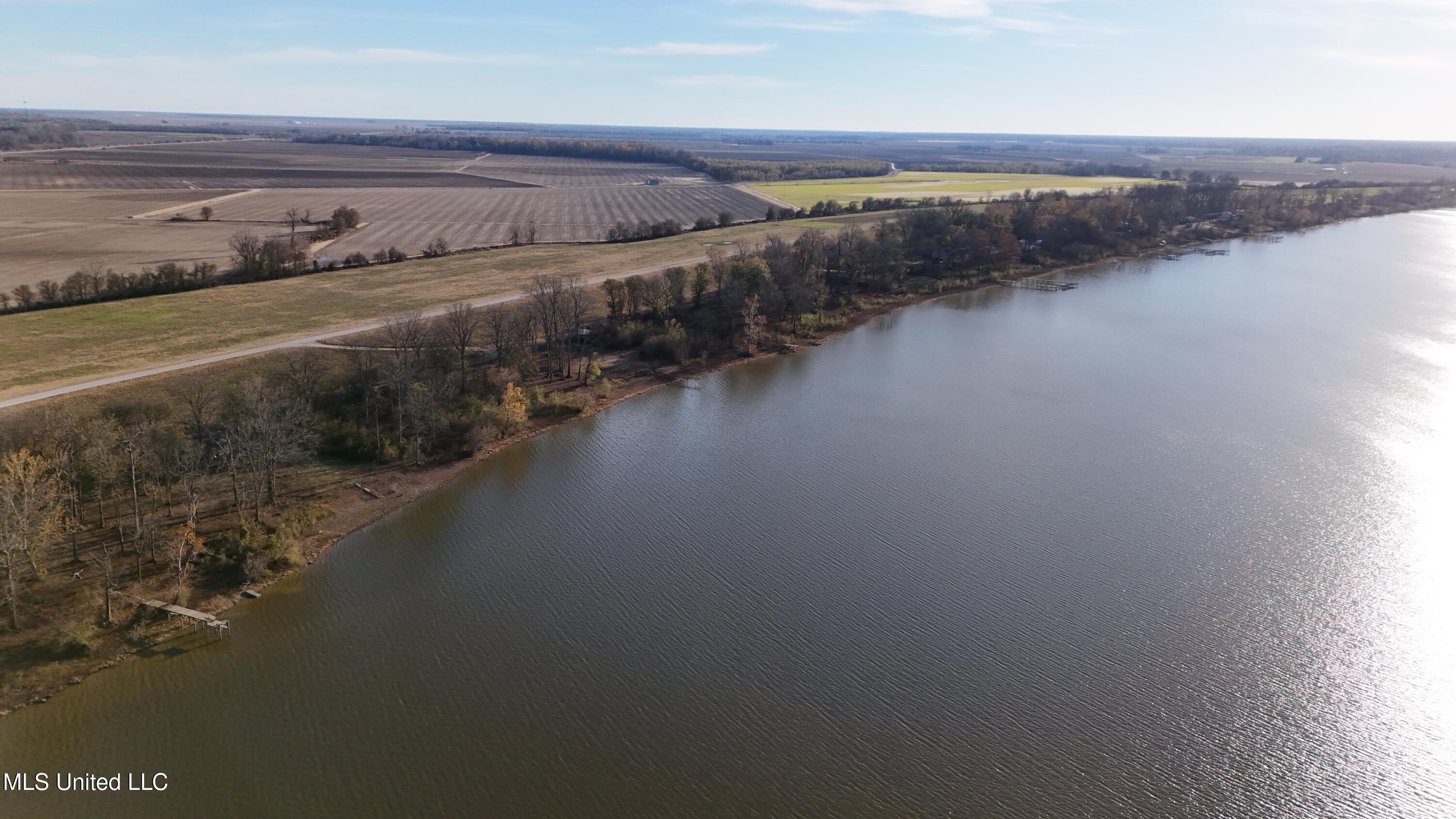 72 Loyd Road Beulah, MS 38726 - Photo 8 of 27 DJI_20251211160751_0143_D