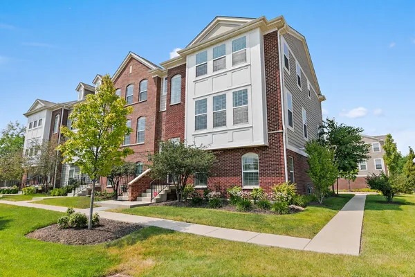 $539,995 | 3 Margaret Drive, Schaumburg, IL 60194
