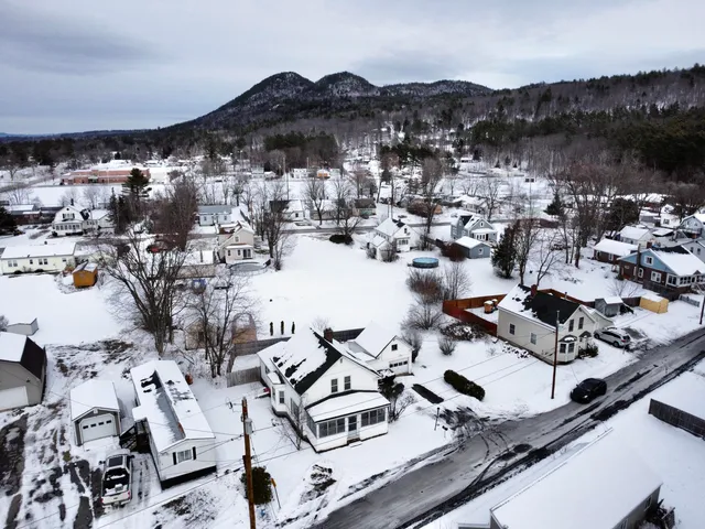 $140,000 | 26 Highland Avenue, Dixfield, ME 04224