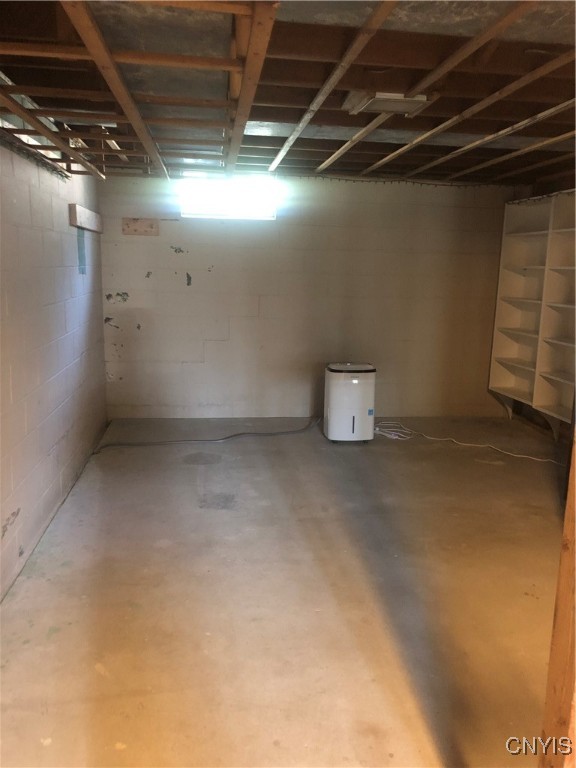 170 Franklin Street Auburn, NY 13021 - Photo 24 of 40 Nice dry basement