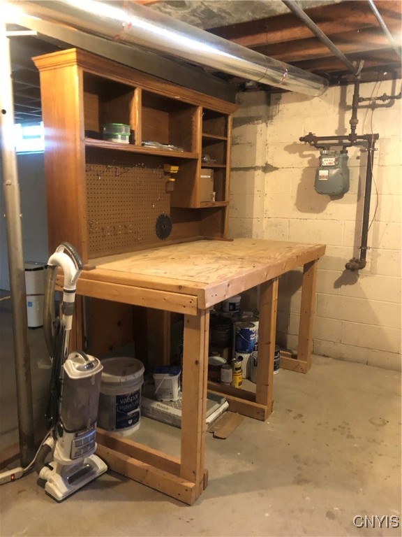 170 Franklin Street Auburn, NY 13021 - Photo 29 of 40 Workshop area