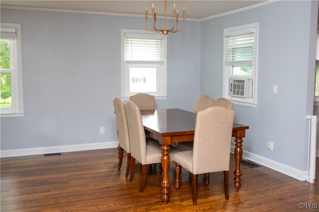 170 Franklin Street Auburn, NY 13021 - Photo 6 of 40 Great Dining space for family dinners or entertain