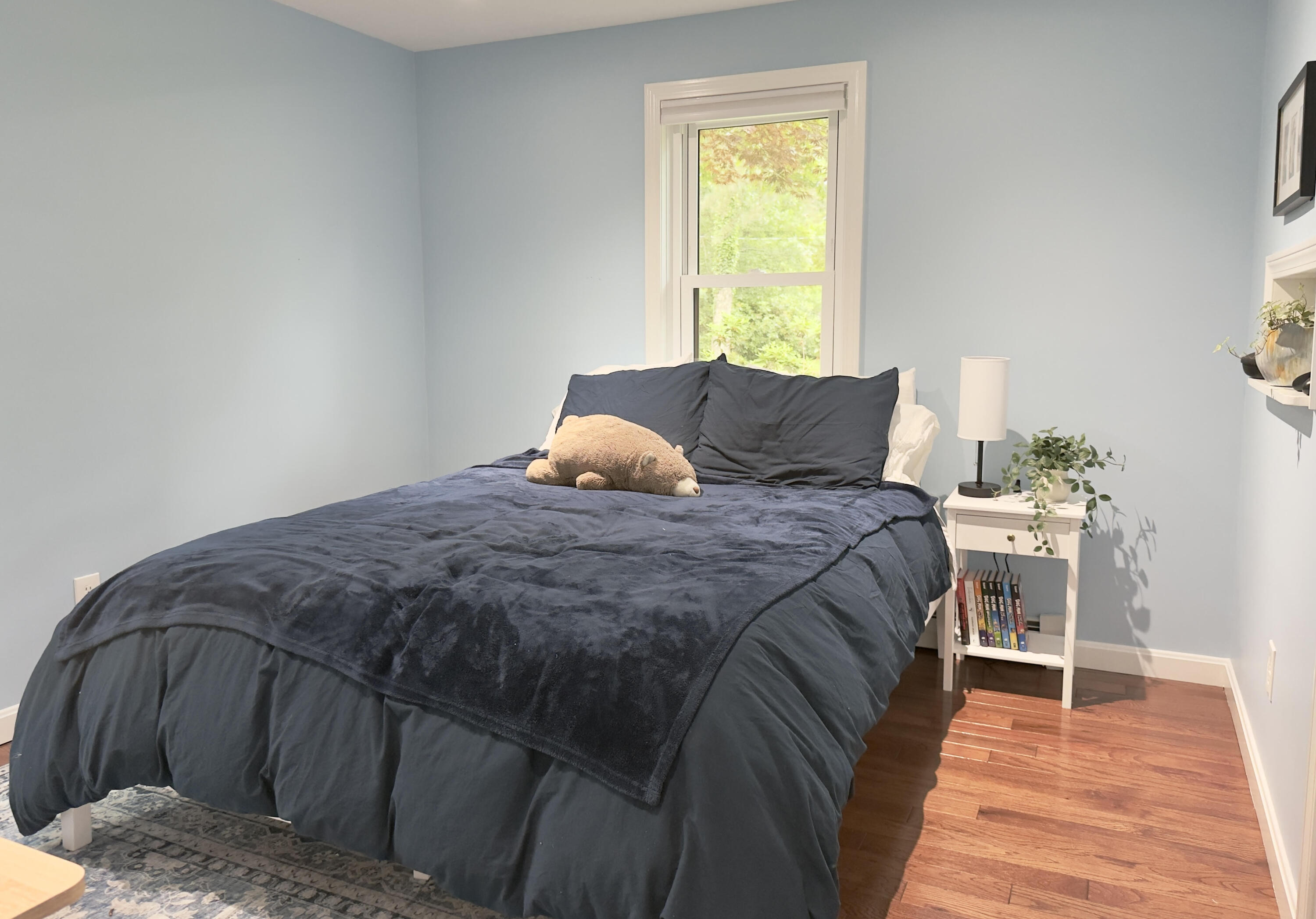 31 Childs Street Centerville, MA 02632 - Photo 11 of 17 Queen Bedroom